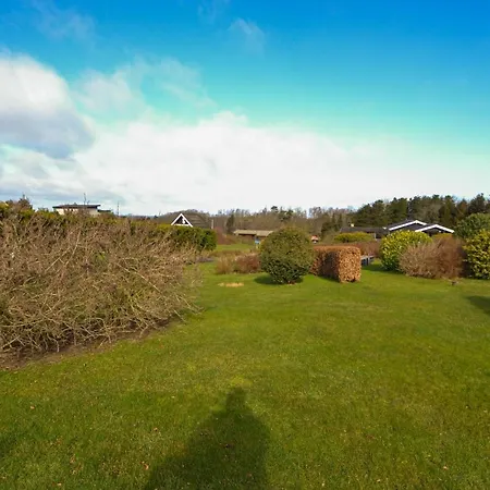 3 Bedroom Awesome In Holiday home